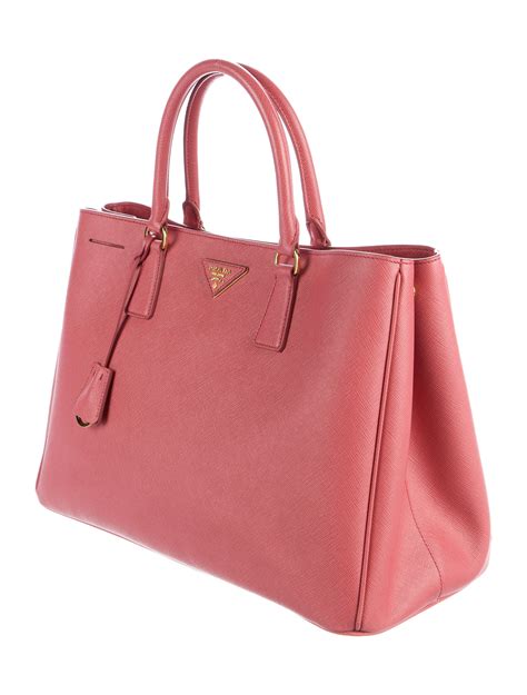 prada tasche saffiano lux|prada saffiano lux large tote.